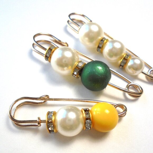 Jewelry - Set of 3 pins Beaded Brooches fashion accessories white pearl beads